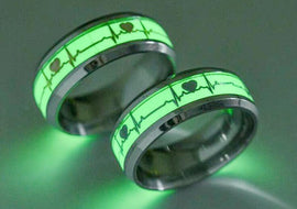Glow in the Dark, Lovers Heart-shaped Ring - Gift Jewelry